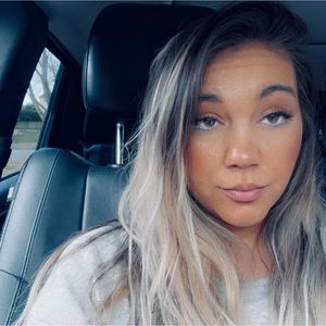 Meet your Posher, Gina